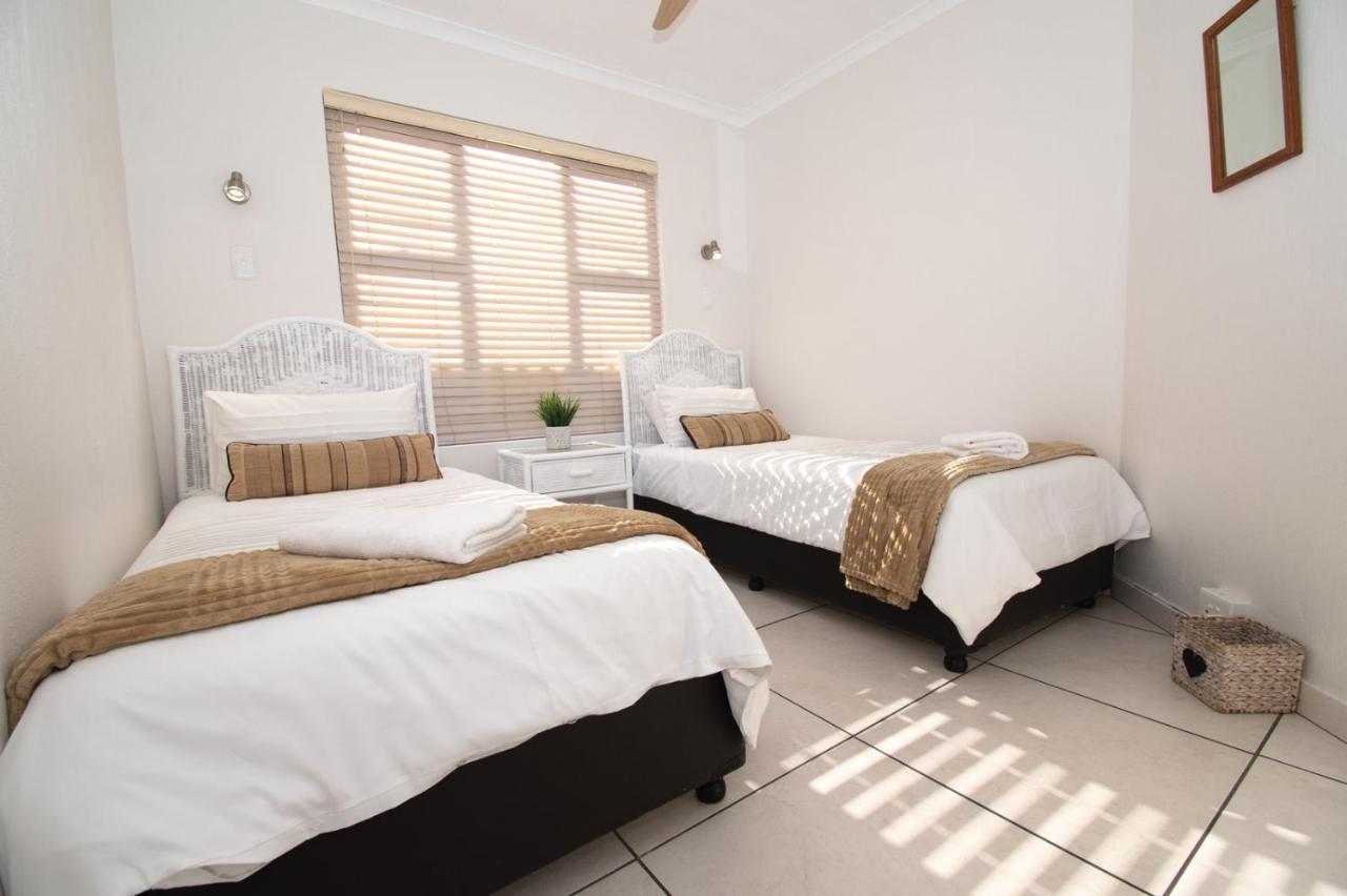 7 The Shades Umhlanga Rocks Apartman Durban Kültér fotó