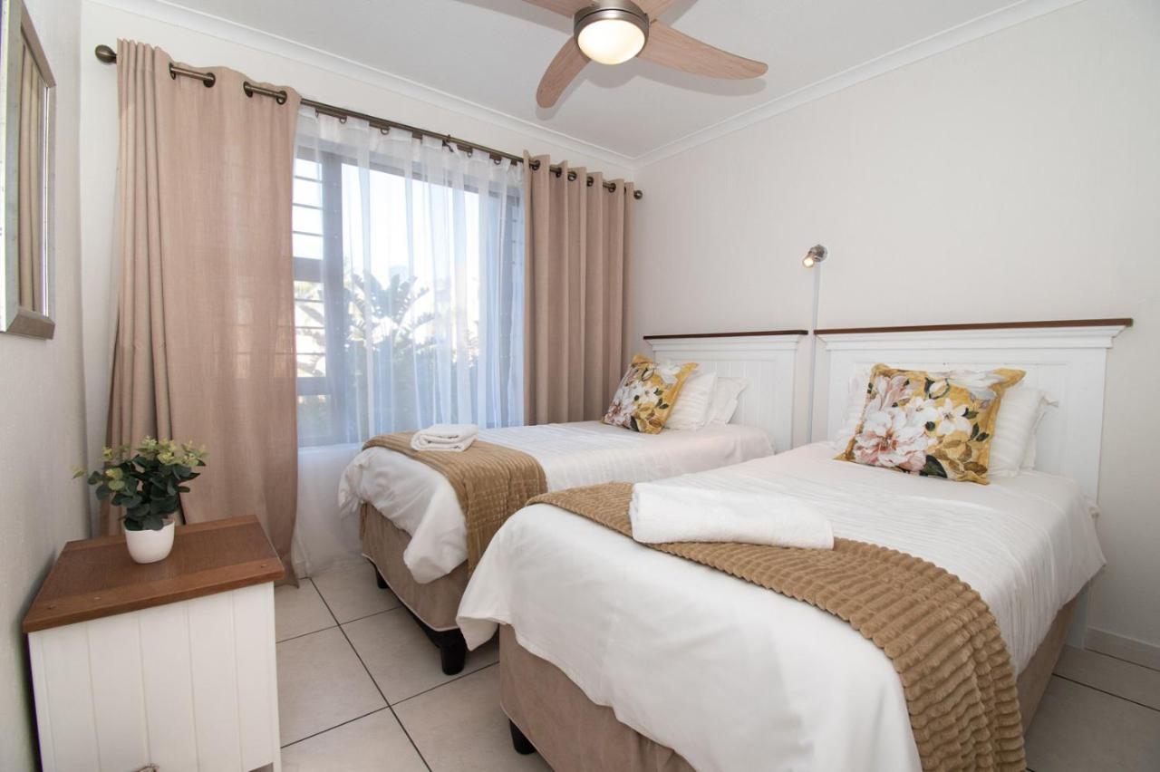 7 The Shades Umhlanga Rocks Apartman Durban Kültér fotó
